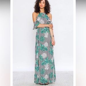 EUC Jealous Tomato maxi dress Size: small